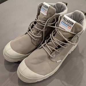 PALLADIUM PAMPA LITE + CUFF WP | VETIVER